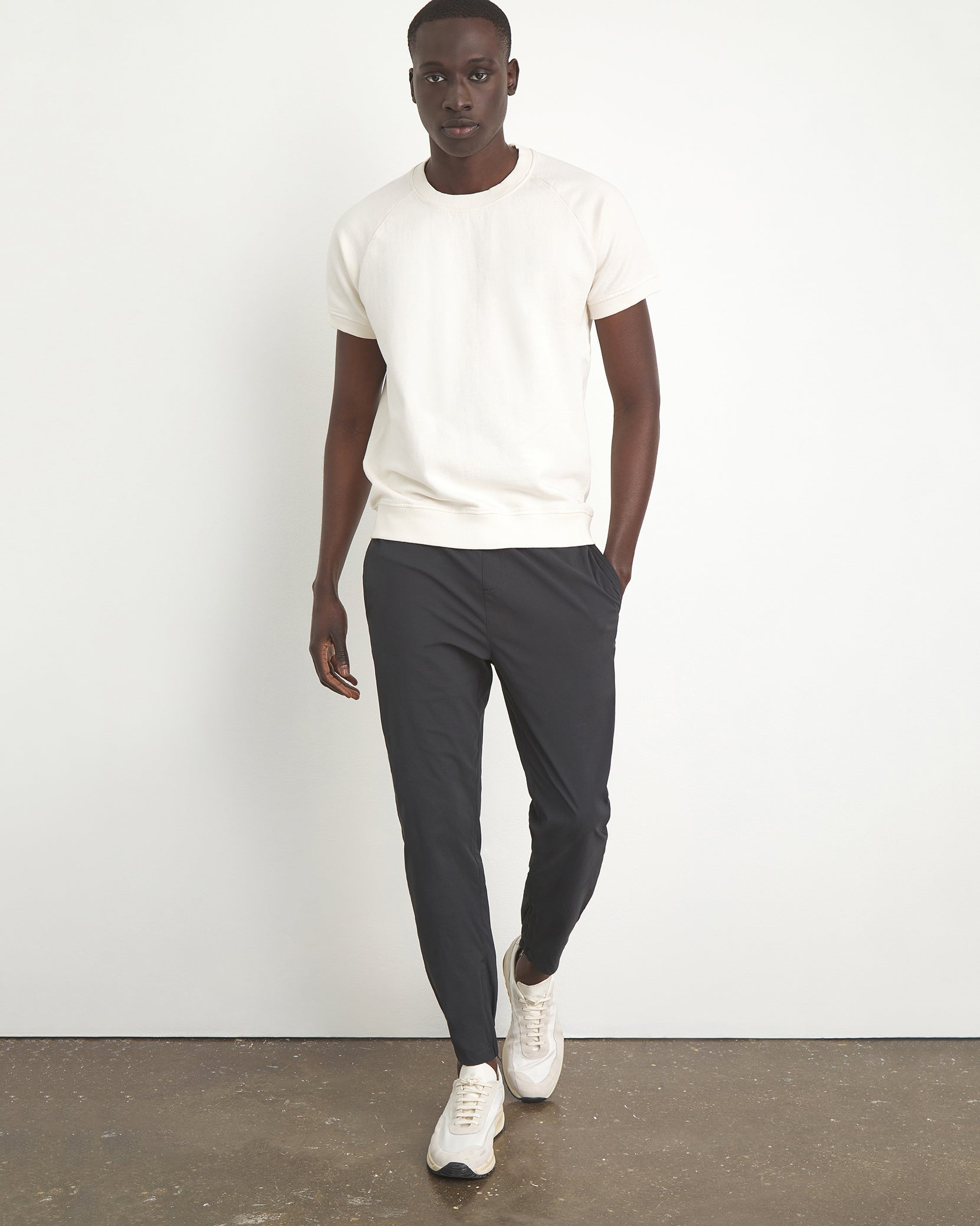 Men's crewneck short sleeve sweatshirt in off white