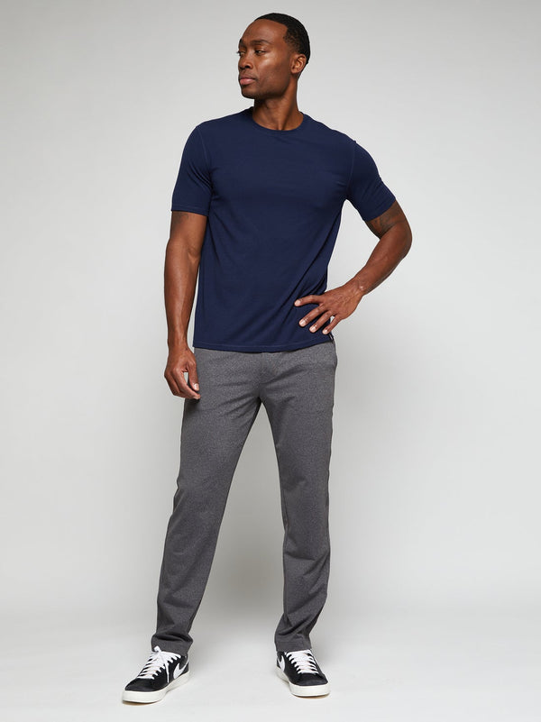 Men's versatile active shirt in navy blue