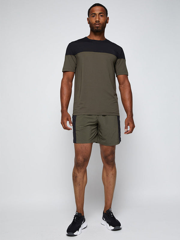 Men's training two-toned crewneck t-shirt in army green/black