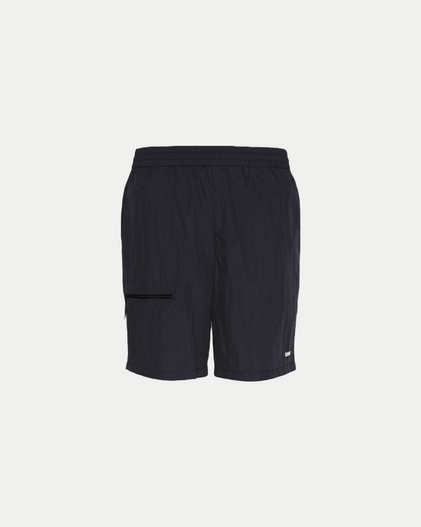 Men's 7.5 inch casual woven shorts in black 