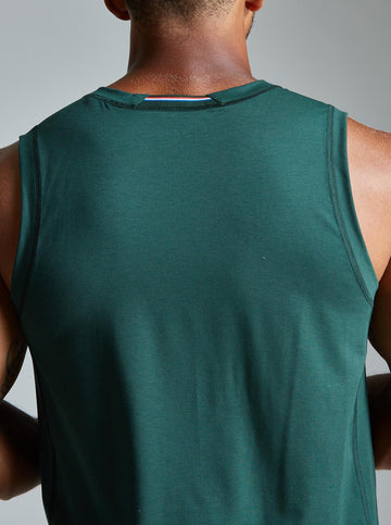 Men's fitness moisture-wicking tank top in hunter green
