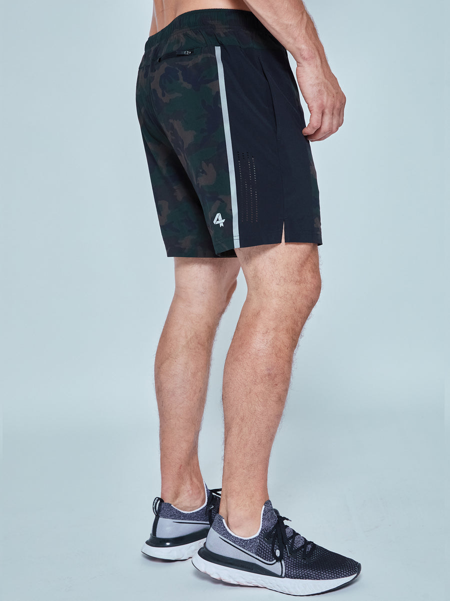 Men's 7 inch, soft training short in camouflage/black