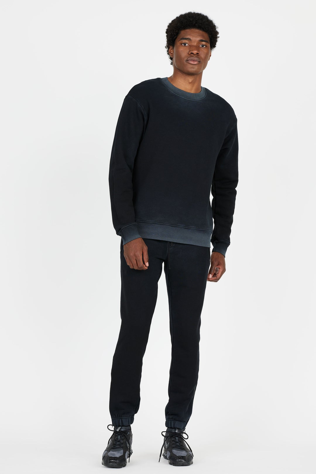 Men's cotton relaxed fit crewneck sweatshirt in vintage black