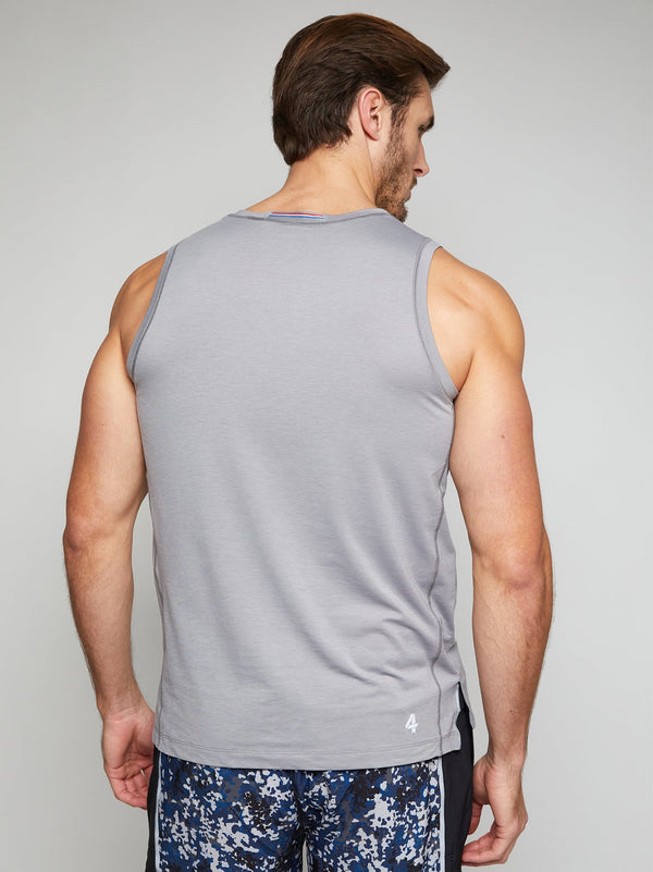 Men's fitness moisture-wicking tank top in light grey