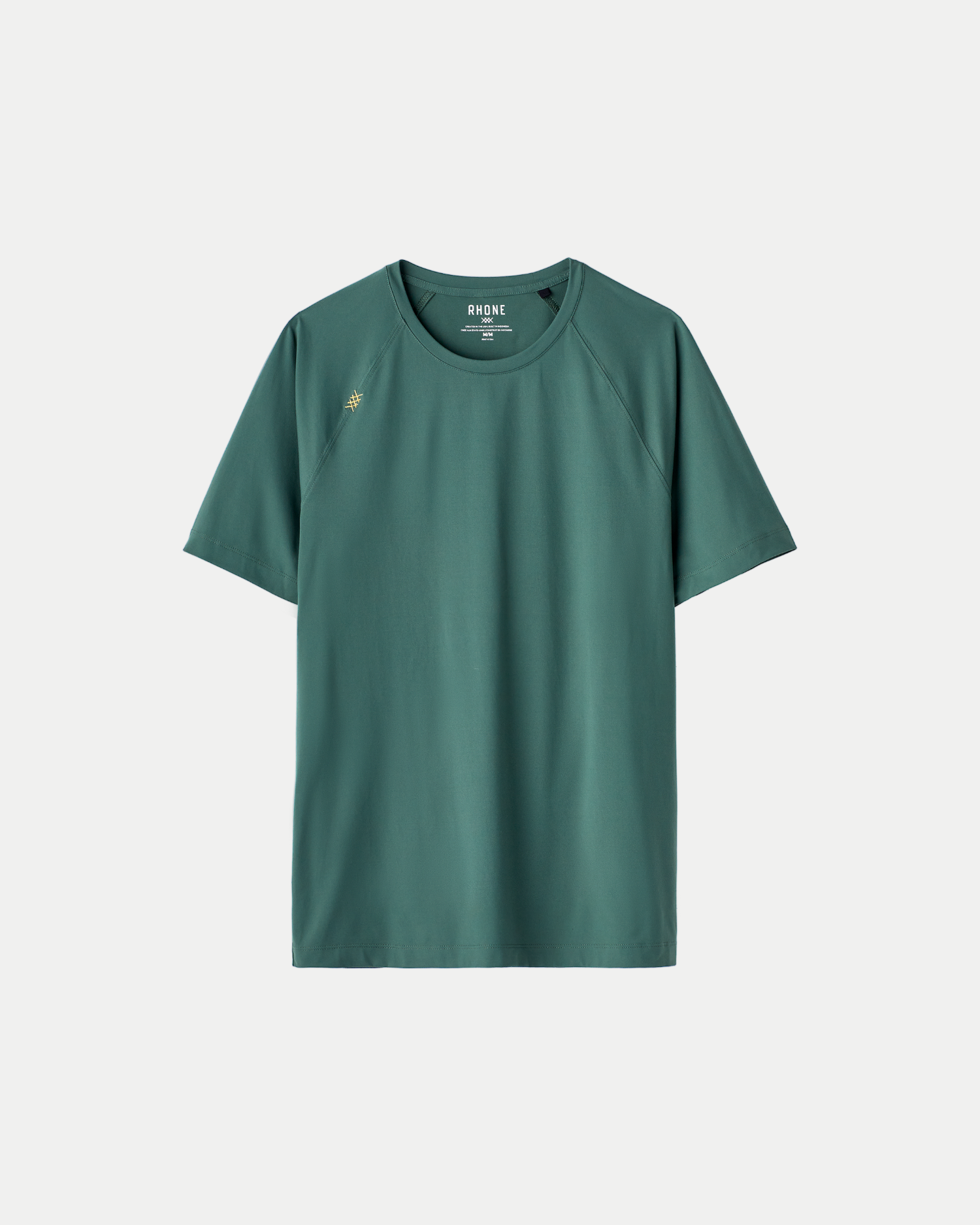 Men's performance crewneck t-shirt in color evergreen. Moisture-wicking shirt. 