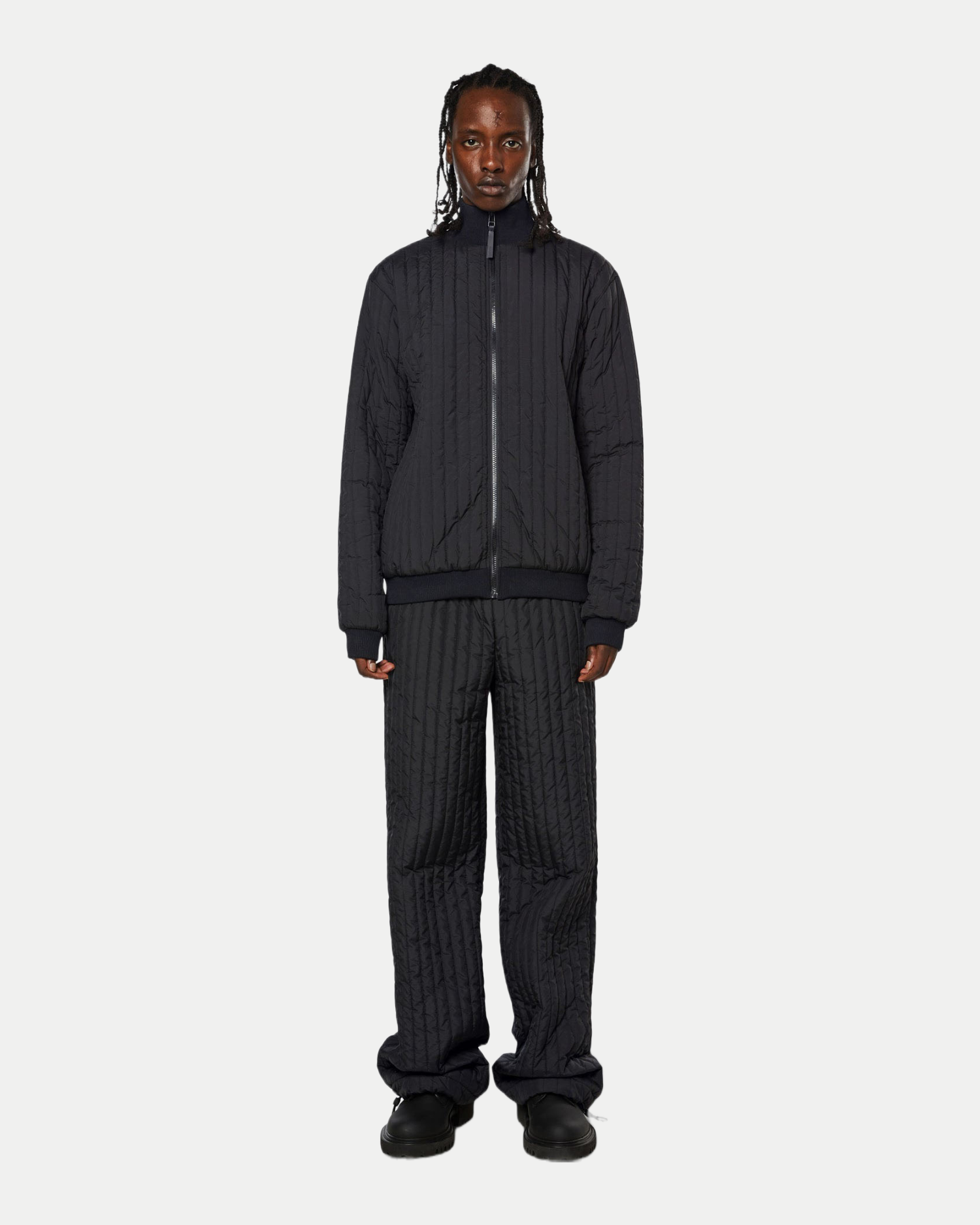 Men's versatile quilted jacket that can be layered and worn day to night in black