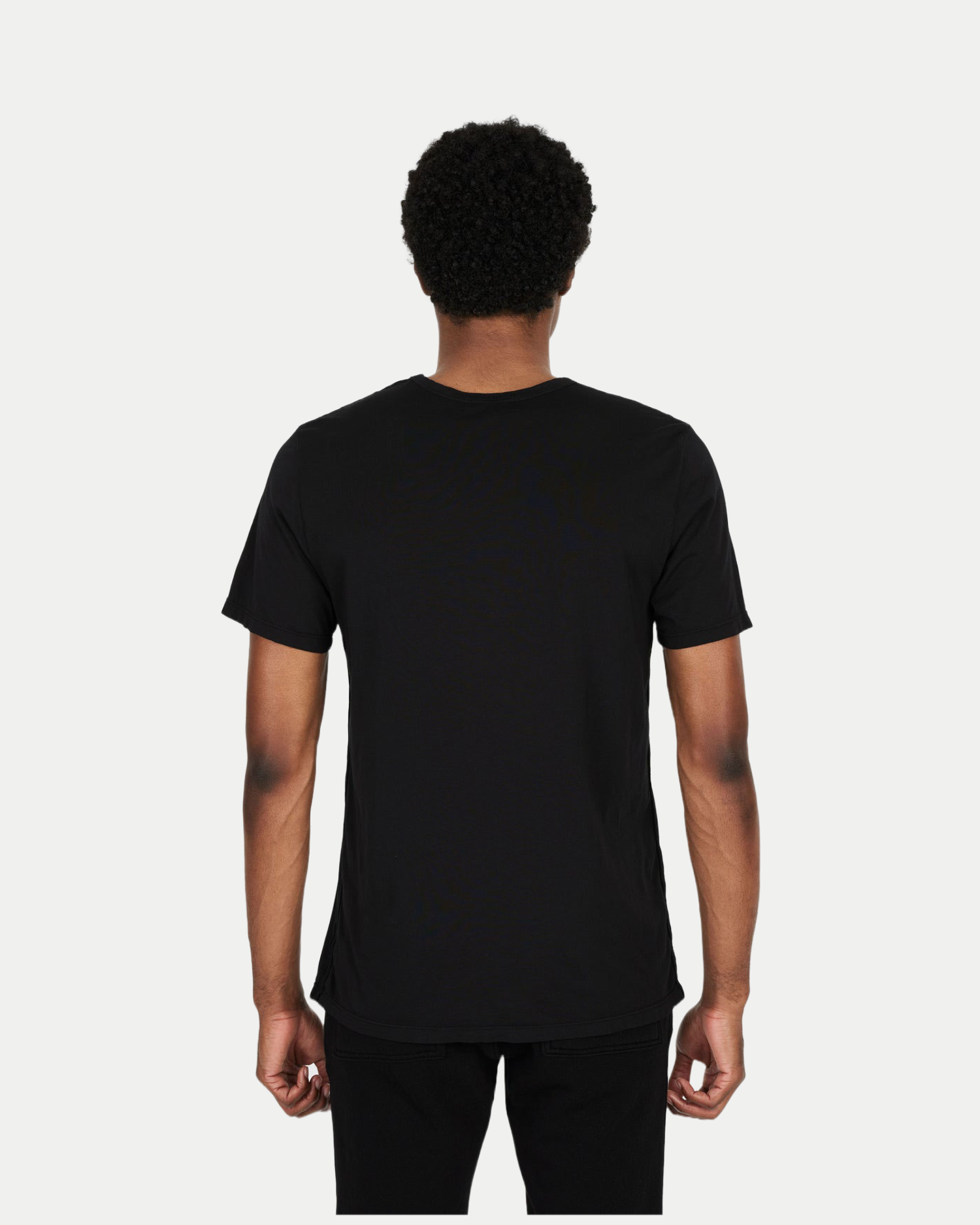 Men's everyday classic v-neck shirt in black