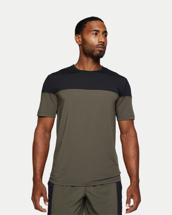 Men's training two-toned crewneck t-shirt in army green/black