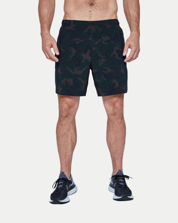 Men's 7 inch, soft training short in camouflage/black