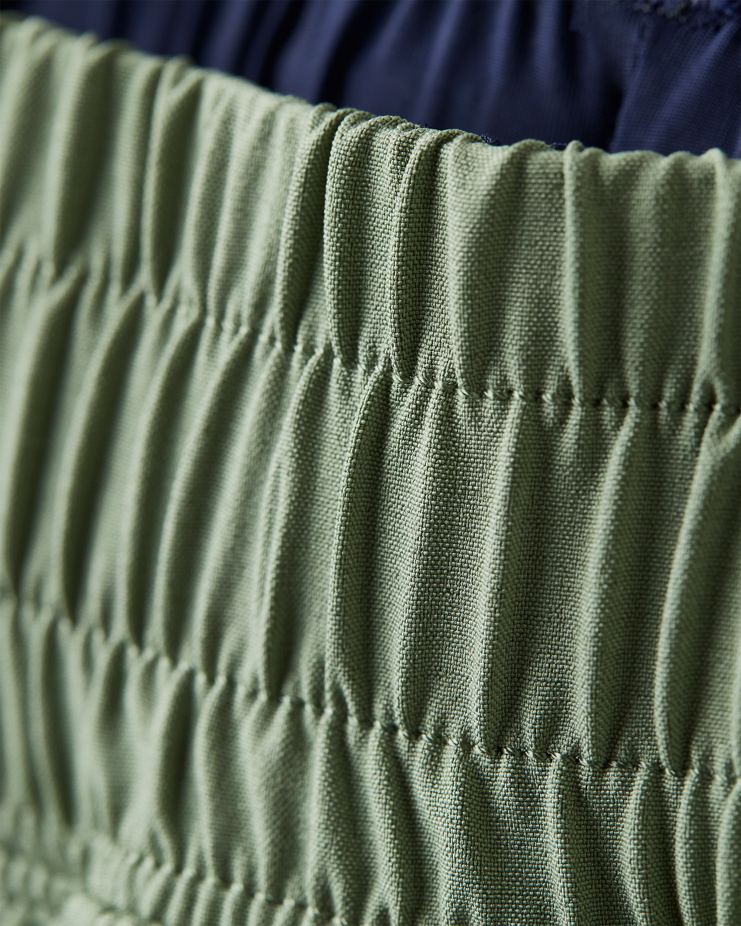 Men's 7 inch training short in matte green