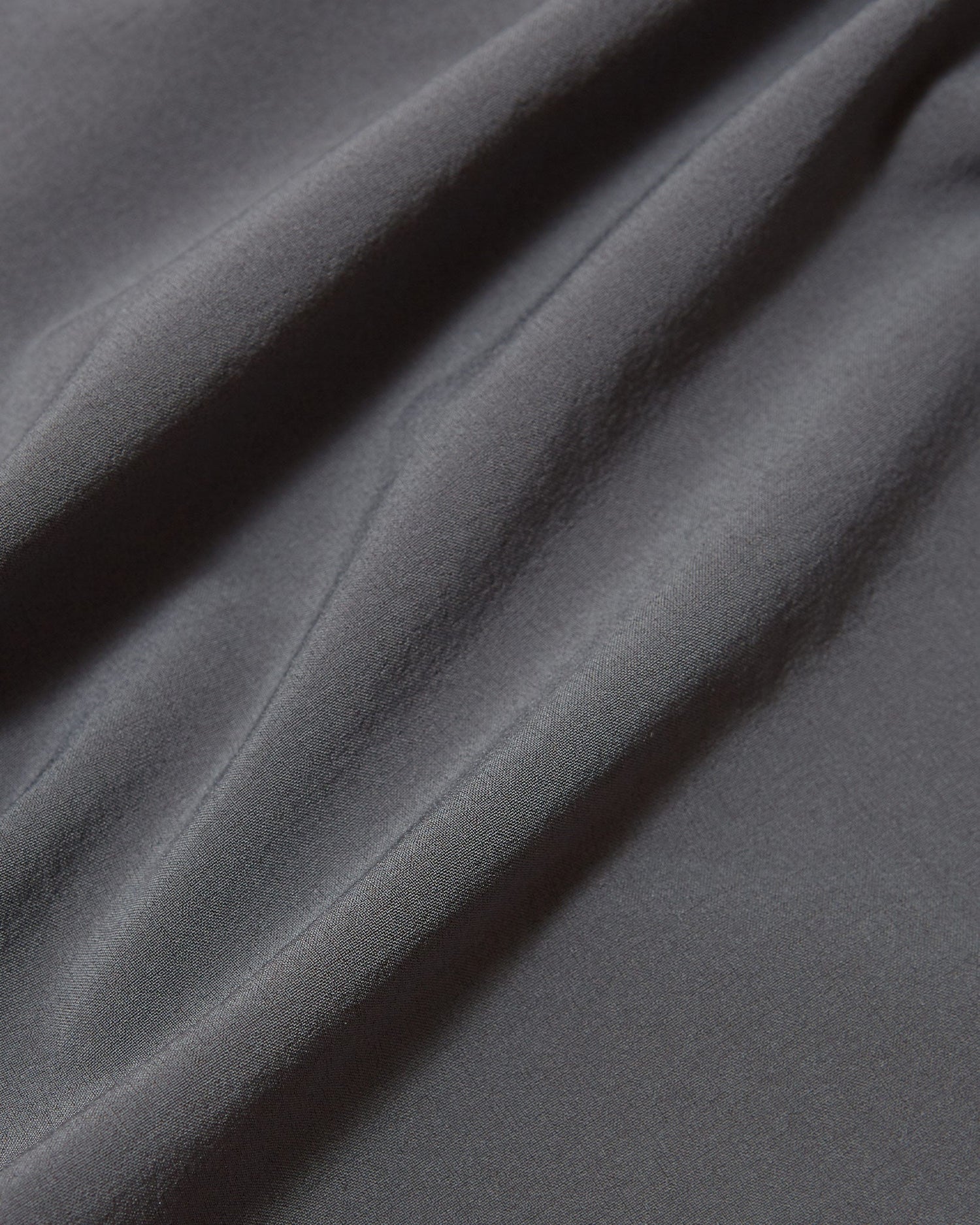 Men's 7 inch classic training short in gray