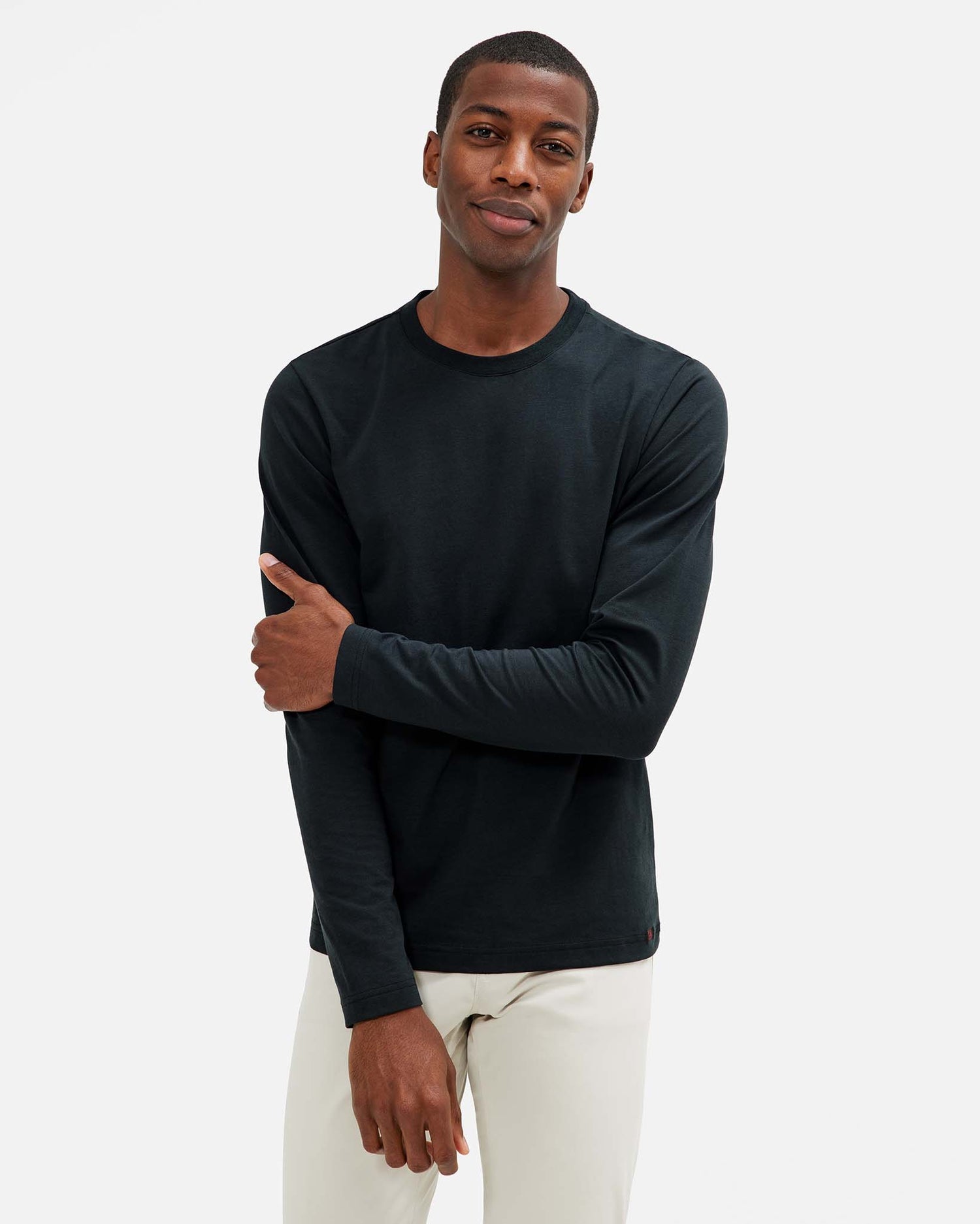 Mens long sleeve sustainable crewneck t-shirt in black 