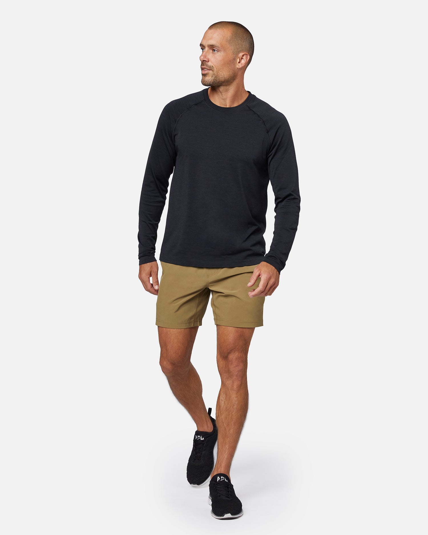 Men's performance long sleeve t-shirt in black