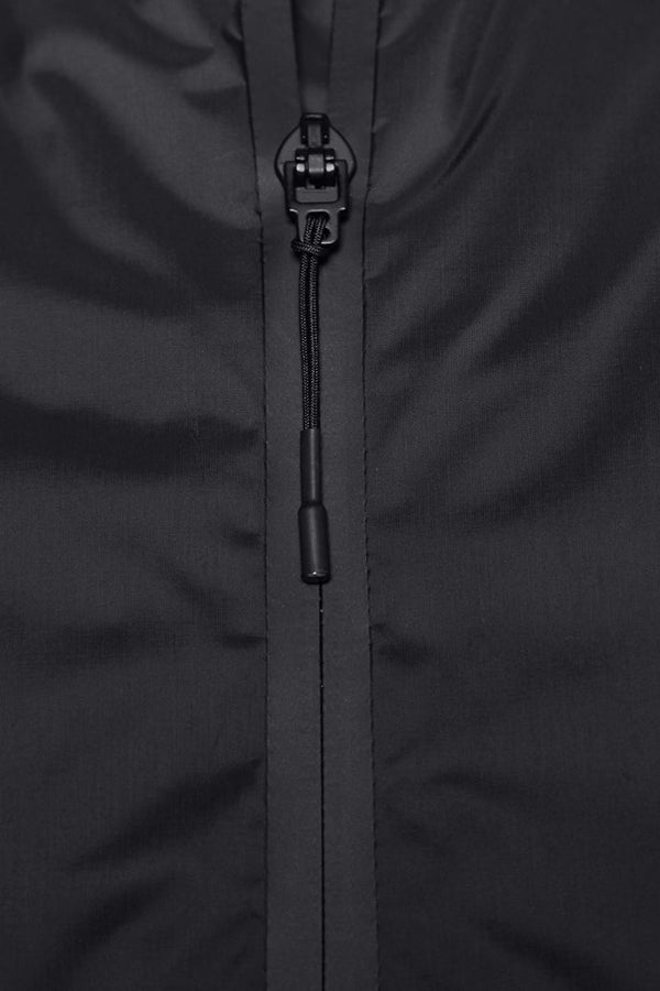 Men's waterproof lightweight padded nylon vest in black