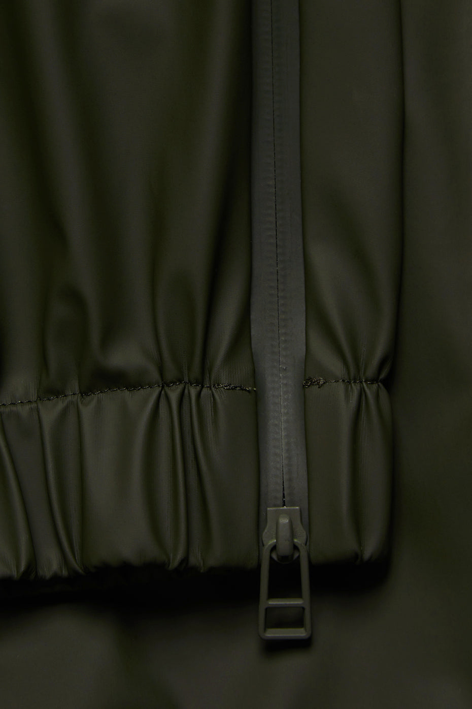 Men's waterproof lightweight pants in green