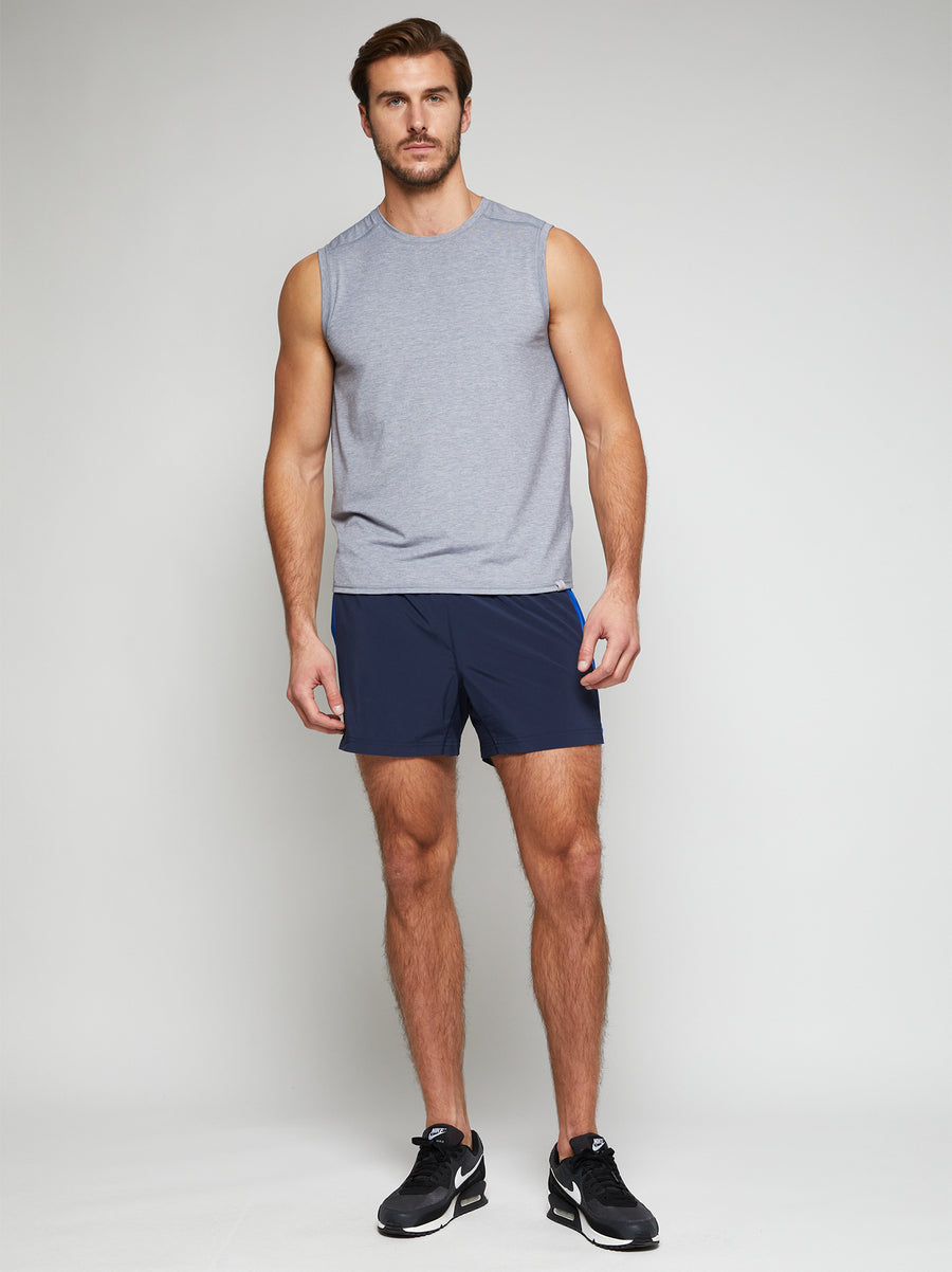 Men's sustainable performance muscle tee in grey