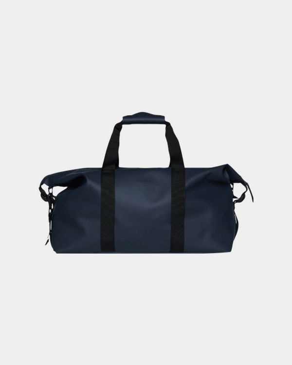 Waterproof, minimalistic duffel bag with a main compartment in navy blue