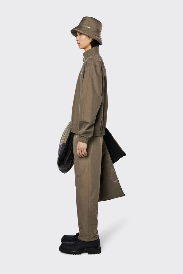 Men's casual lightweight woven jacket in wood brown