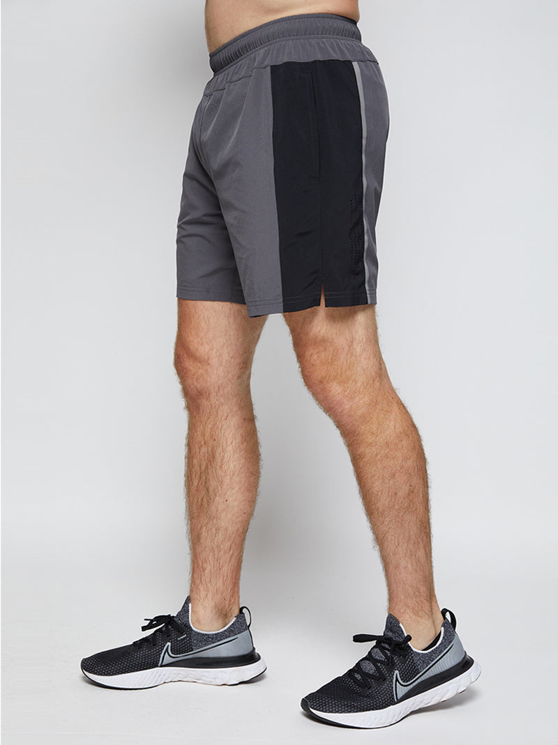 Men's 7 inch lined training short in charcoal/black