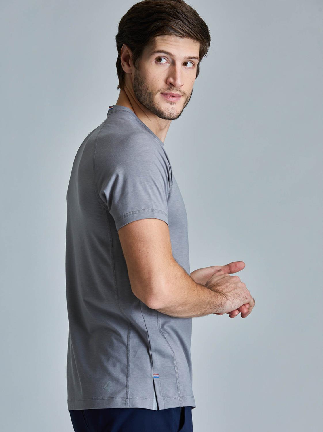Men's performance moisture-wicking t-shirt in grey